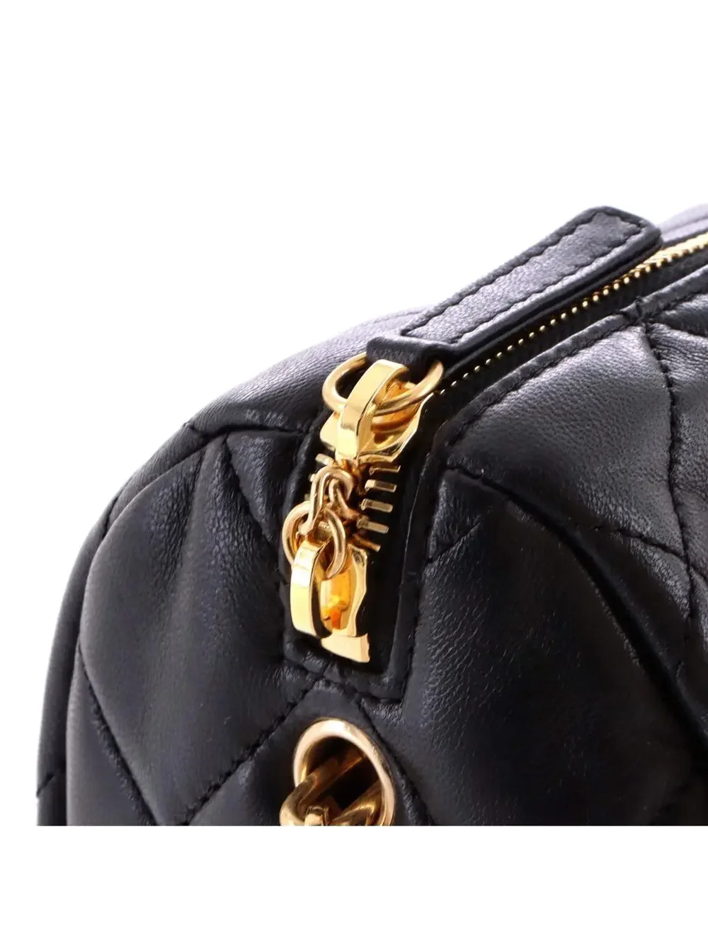 CHANEL elevate your